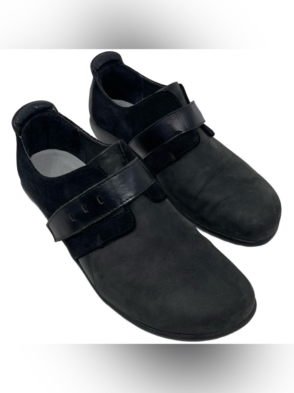Naot “Tane” Women’s EU 38/US 7-7.5 SlipOn Black Leather Shoes Hook & Eye Closure